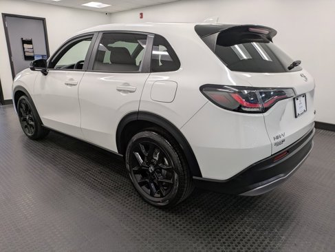 Used 2023 Honda HR-V Sport image 6