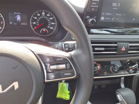 Used 2023 Kia Seltos LX image 14