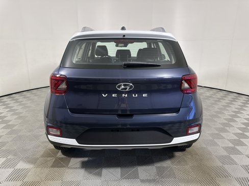 New 2025 Hyundai Venue Limited image 6