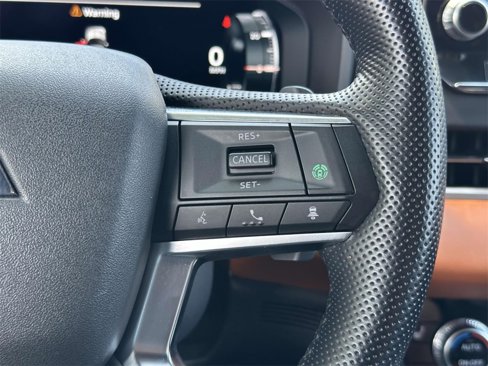 Used 2022 Mitsubishi Outlander SEL image 35