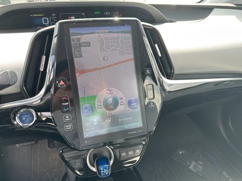 Used 2020 Toyota Prius Prime XLE image 3