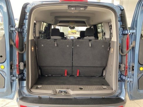 Certified 2020 Ford Transit Connect XLT image 9
