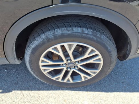 Used 2021 Ford Escape SEL image 7