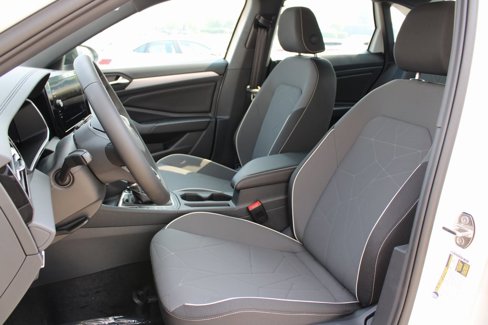 New 2025 Volkswagen Jetta Sport image 7