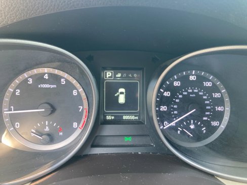 Used 2017 Hyundai Santa Fe Sport image 19