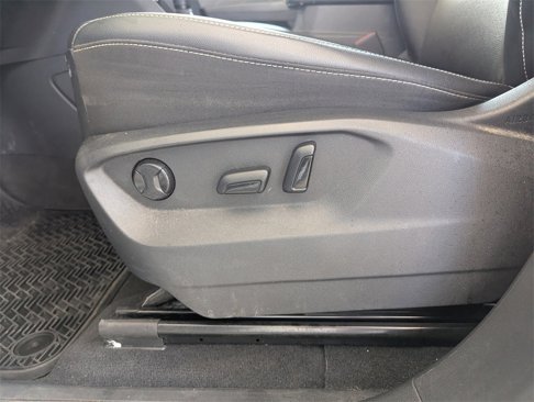 Certified 2023 Volkswagen Atlas SE w/ Black Wheel Package image 13
