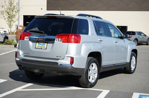 Used 2016 GMC Terrain SLE w/ Driver Alert Package I image 3