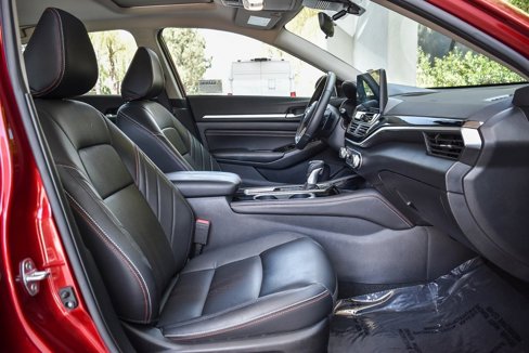 Used 2023 Nissan Altima 2.5 SR w/ SR Premium Package image 16