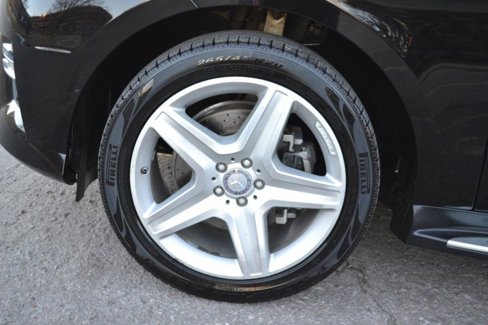 Used 2015 Mercedes-Benz ML 400 4MATIC w/ Accessory Chrome Package image 38