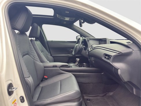 Used 2019 Lexus UX 250h image 17
