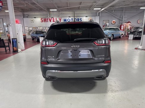 Used 2019 Jeep Cherokee Limited image 4