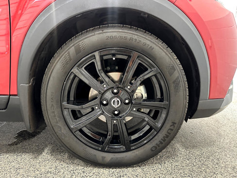 Used 2020 Nissan Kicks SR w/ Exterior Package image 63
