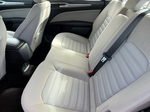 Used 2018 Ford Fusion S image 12
