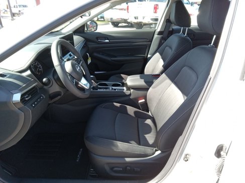 New 2024 Nissan Altima 2.5 SV w/ SV Premium Package image 9