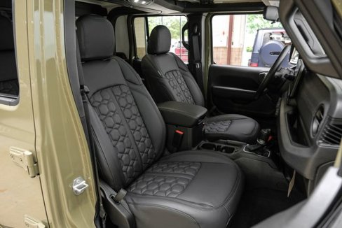 Used 2025 Jeep Gladiator Sport image 72