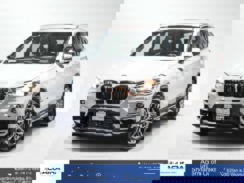 Used 2017 BMW X1 sDrive28i image 1
