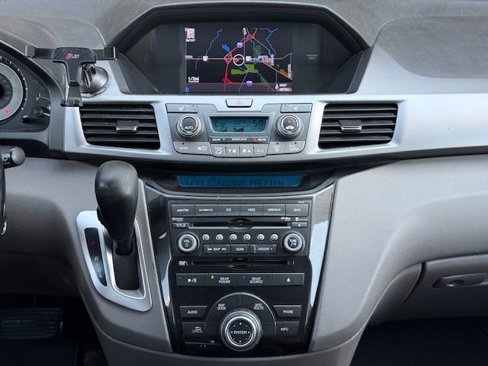 Used 2013 Honda Odyssey Touring image 21