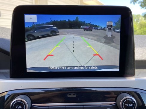 Used 2022 Ford Escape SE image 17