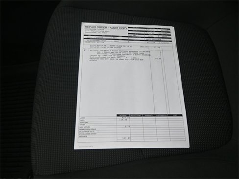 Used 2021 Toyota RAV4 LE image 5