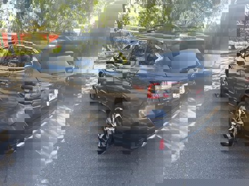Used 2020 Subaru Outback Limited image 3