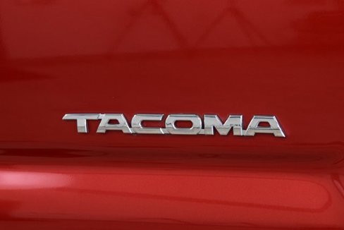 Used 2013 Toyota Tacoma PreRunner image 16