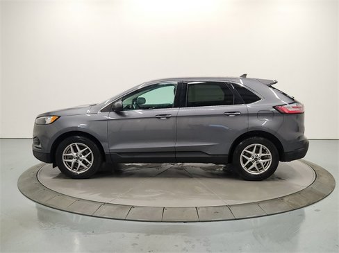 Used 2024 Ford Edge SEL image 4
