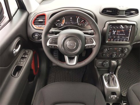 Used 2023 Jeep Renegade Trailhawk w/ Trailer Tow Group image 16