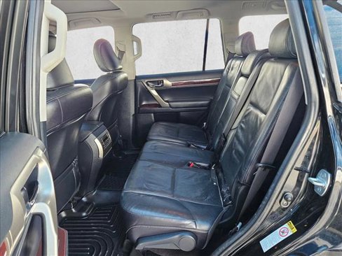 Used 2016 Lexus GX 460 image 22