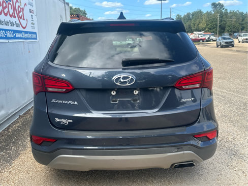 Used 2017 Hyundai Santa Fe Sport image 4