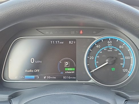 Certified 2023 Nissan Leaf S image 27