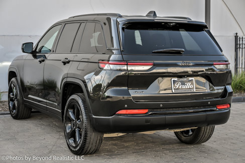 Used 2024 Jeep Grand Cherokee Limited w/ Luxury Tech Group II image 6