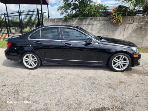Used 2014 Mercedes-Benz C 250 Sedan w/ Multimedia Package image 5