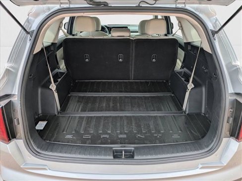 Used 2022 Kia Sorento S w/ Panoramic Sunroof Package image 6