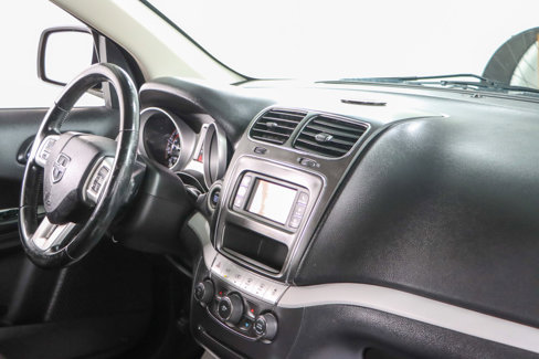Used 2020 Dodge Journey SE w/ SE Popular Equipment Group image 25