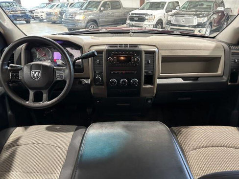 Used 2012 RAM 2500 ST w/ Chrome Appearance Group image 16