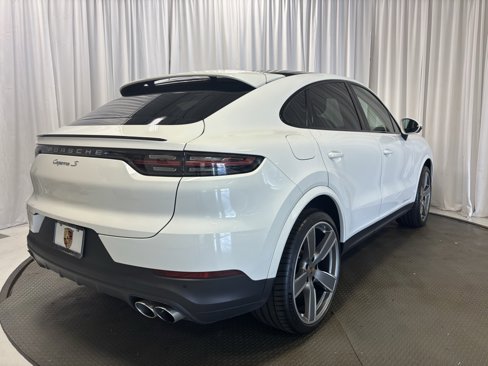 Certified 2023 Porsche Cayenne S image 13