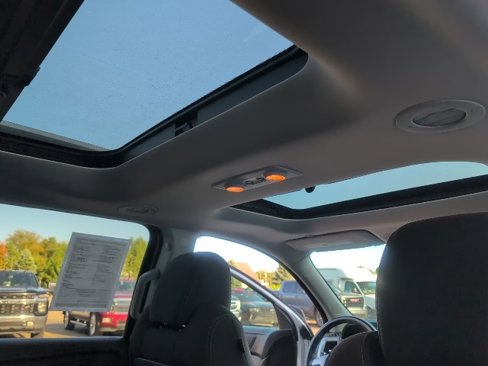 Used 2016 GMC Acadia SLE image 40