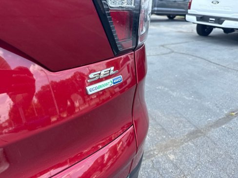 Used 2018 Ford Escape SEL w/ SEL Sport Appearance Package image 11
