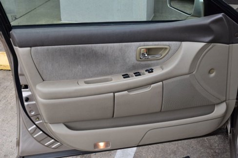 Used 2001 Toyota Avalon image 32