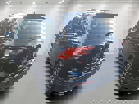 Used 2021 Volkswagen Tiguan S image 5