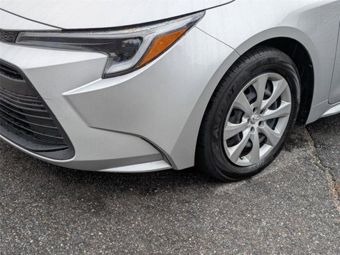 Used 2023 Toyota Corolla LE image 9