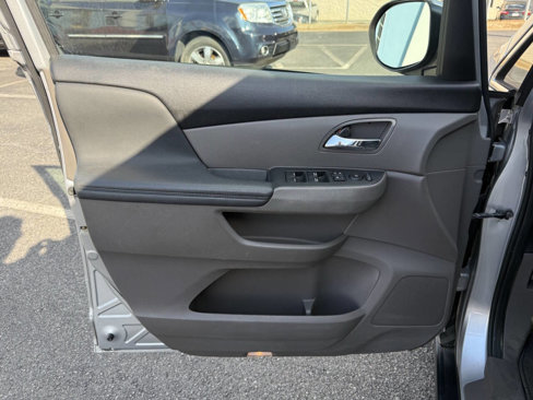 Used 2015 Honda Odyssey EX-L image 11
