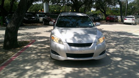 Used 2009 Toyota Matrix image 2