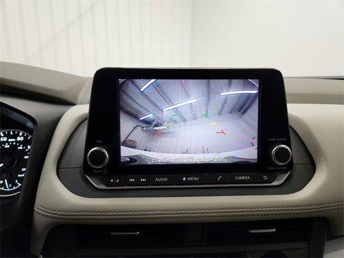 Used 2024 Nissan Rogue SV image 27