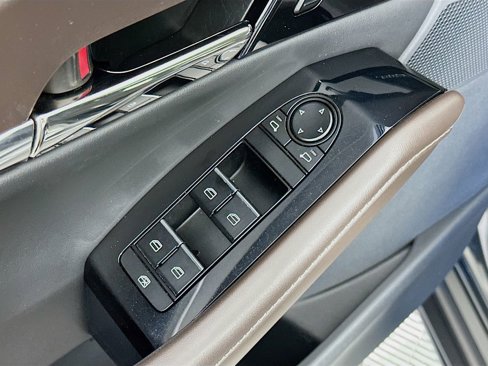 Certified 2022 MAZDA CX-30 AWD 2.5 S w/ Premium Package image 23