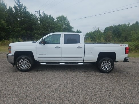 Used 2015 Chevrolet Silverado 2500 LTZ w/ Duramax Plus Package image 2