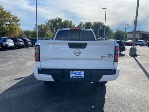 Used 2022 Nissan Frontier SV image 6