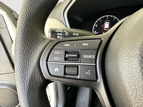 Certified 2023 Honda HR-V LX image 9