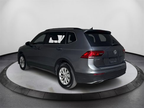 Used 2019 Volkswagen Tiguan SE w/ Panoramic Sunroof Package image 7