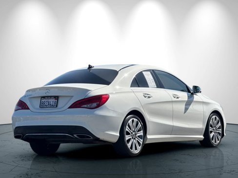 Used 2018 Mercedes-Benz CLA 250 image 4